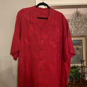Tommy Bahama 100% silk size XXL